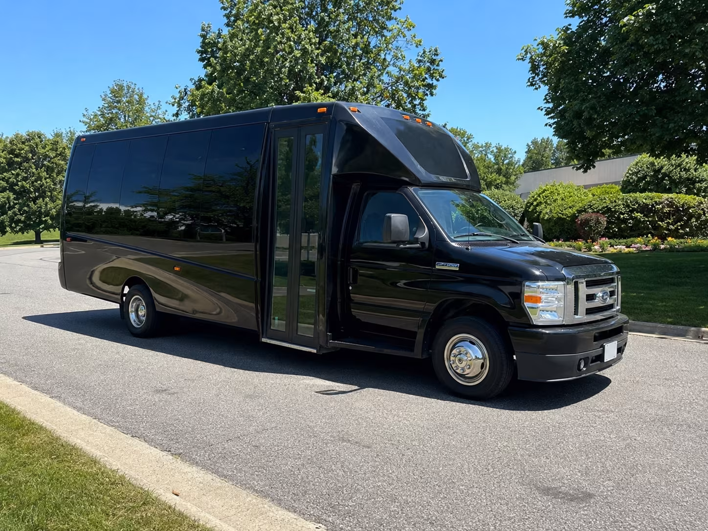 Tulsa Winery Tour & Pub Crawl Transportation