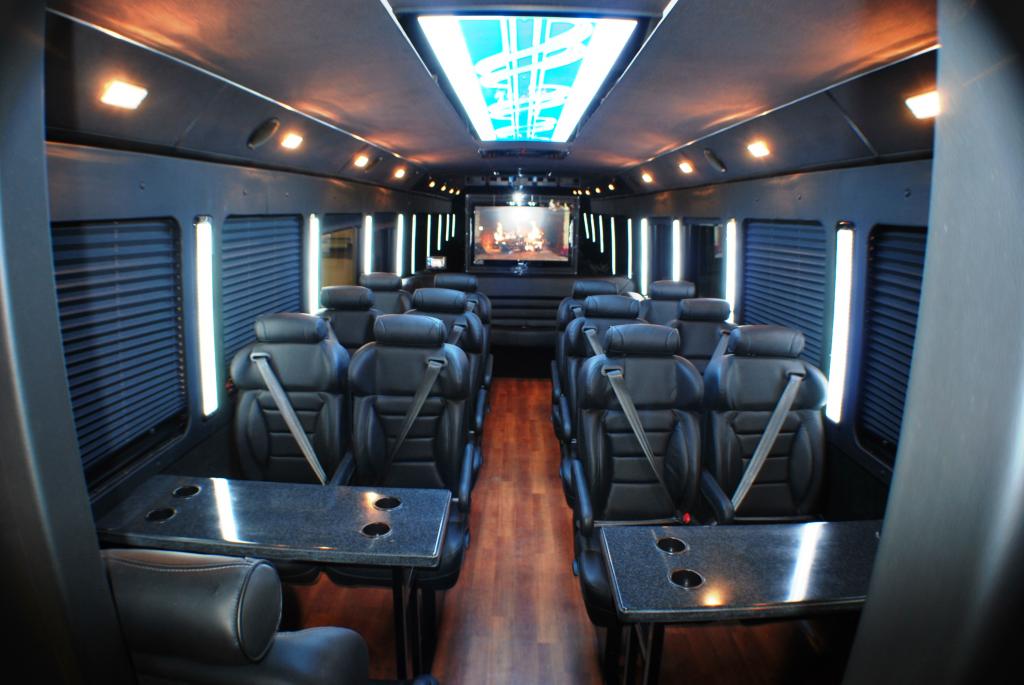 Midwest City charter Bus Rental
